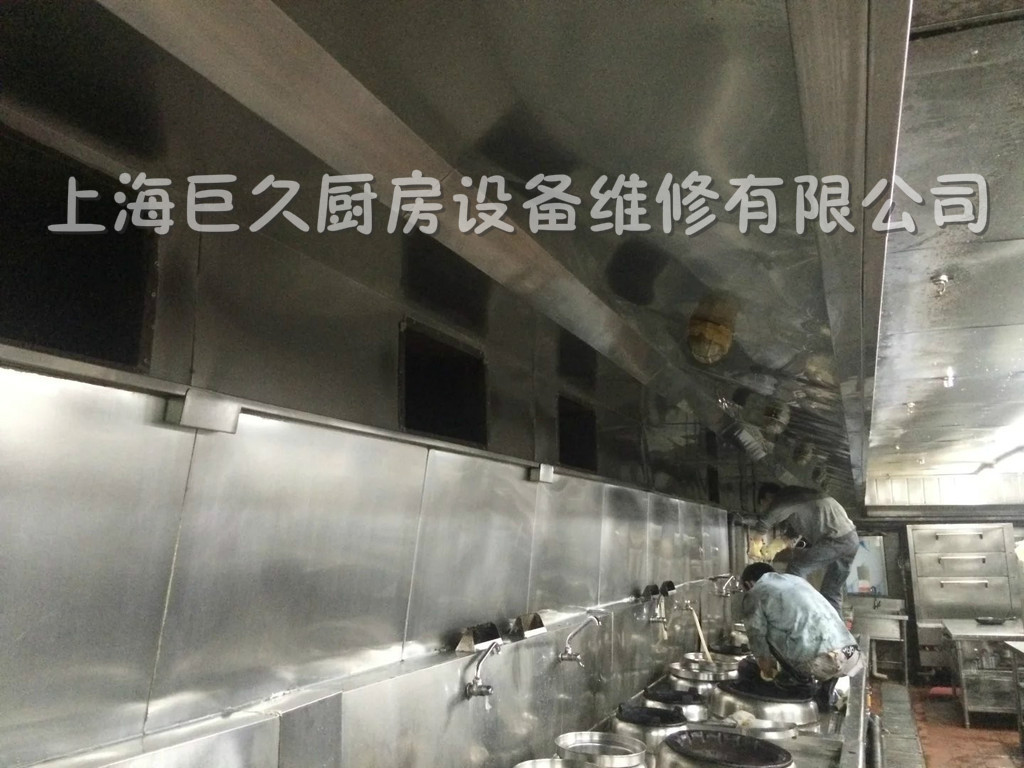 上海风机维修,上海净化器清洗,上海油烟机清洗,上海油烟管道清洗-南京又一饭店发生火灾 小餐馆消防隐患不少